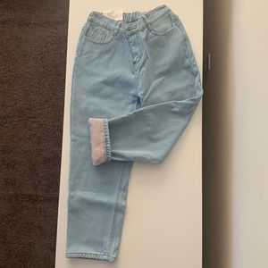 Relaxed Fit Lightwash Blue Jeans - Fur Lined